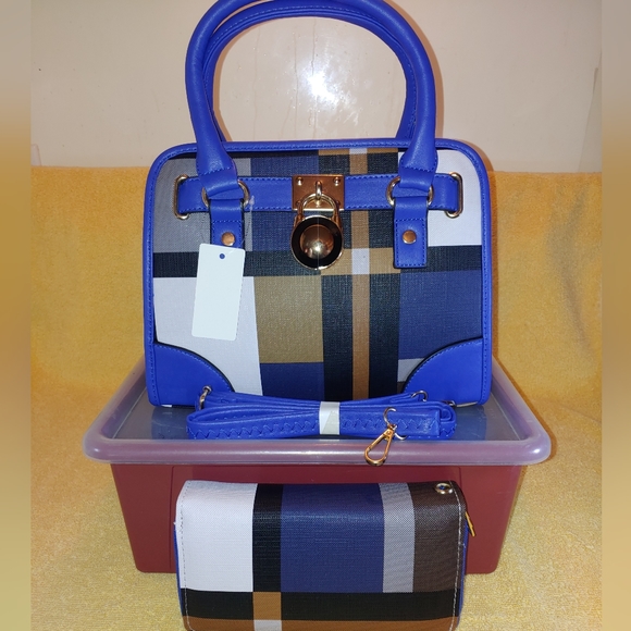 Handbag/Purse Plaid Trimmed in Blue with Matching Double Zip Wallet - Picture 2 of 9